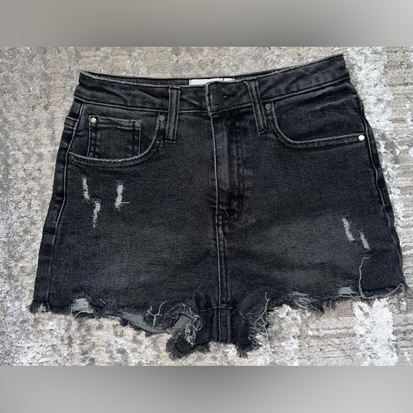 RSQ Women’s Shorts - Picture 1 of 4